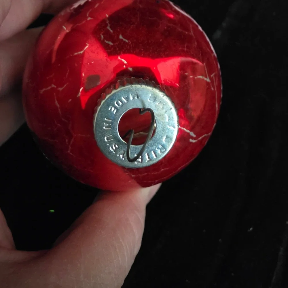 Set of 5 Vintage Red Christmas Ornaments Shiny Brite Poland Japan Hong Kong‎
